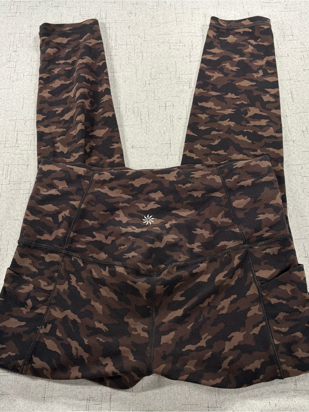 Athelta Salutation 7/8 length Women's Brown Camo High-Waist Leggings